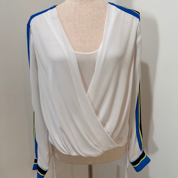 BCBG Max Azria - Picture 1 of 3